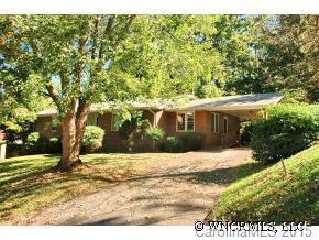 1528 Orleans Ave., Hendersonville, NC 28791