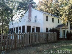 301 Glengarnock Rd., Tryon, NC 28782