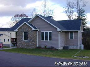 11 Ridge Runner Lane, Asheville, NC 28806