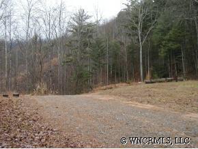 201 Wooten Cove Rd., Weaverville, NC 28787