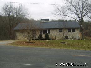 611 Island Ford Rd., Brevard, NC 28712
