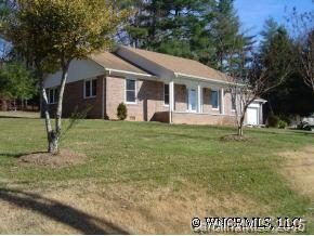 2110 Hillbilly Ln., Hendersonville, NC 28791