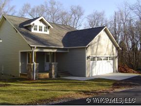 76 Galax Ave, Asheville, NC 28806