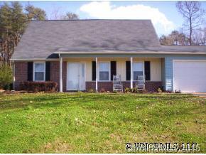 163 Whispering Pine Cir., Forest City, NC 28043