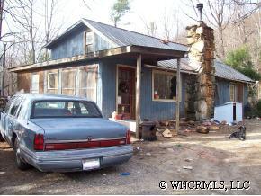 721 Lyndhurst Dr., Hendersonville, NC 28791