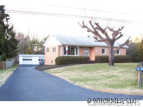 204 Oak Grove Road, East Flat Rock, NC 28726