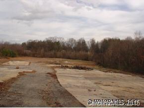 999 Oak Hill Dr., Asheville, NC 28806