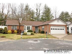 227 Hampton Court, Hendersonville, NC 28791