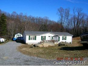 51 Powderhorn Dr, Waynesville, NC 28786