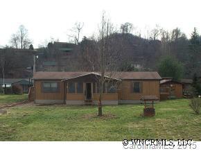 86 Nottingham Lane, Waynesville, NC 28785