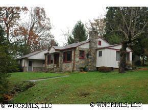 37 Plymouth Cir., Asheville, NC 28803