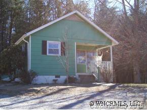 100 Sidetrack Lane, Hendersonville, NC 28792