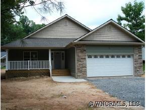 103 Brandymill Loop, Etowah, NC 28729