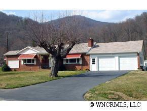 992 Moody Farm Road, Maggie Valley, NC 28751