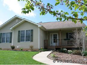 15 Autumn Hills Drive, Weaverville, NC 28787