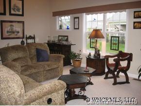 64 Cottage Loop, Waynesville, NC 28785