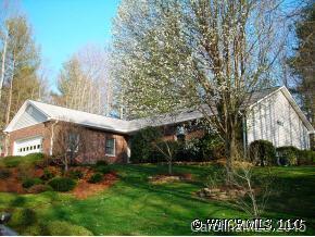 1431 Mountain Meadow Dr., Hendersonville, NC 28739