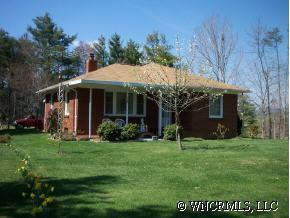 100 Murphy Hill Road, Weaverville, NC 28787