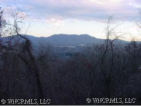 490 Windswept Dr, Asheville, NC 28801