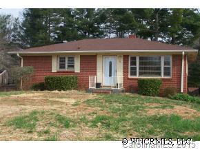 28 Woodgate Rd., Asheville, NC 28806