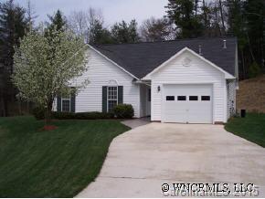 274 Stonehollow Rd., Fletcher, NC 28732