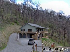 286 Treetop Lane, Waynesville, NC 28785