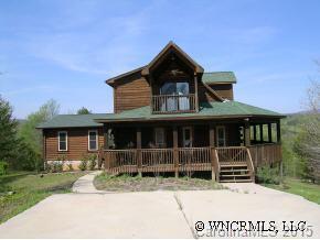 976 Freemantown Rd., Lake Lure, NC 28746