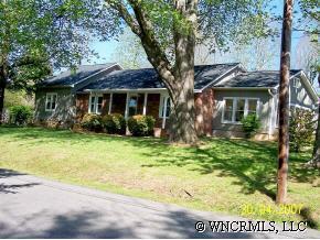 32 Gillespie Cir., Brevard, NC 28712