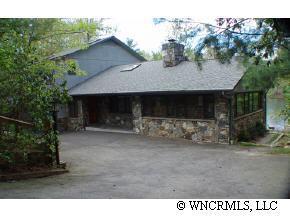 889 Utsonati Lane, Brevard, NC 28712