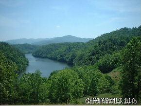 9218 White Oak Road, Waynesville, NC 28786
