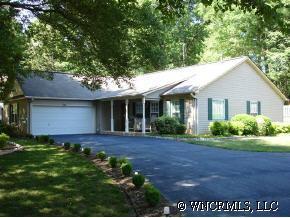 107 Brandymill Loop, Etowah, NC 28729