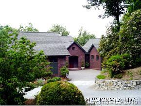 300 Toms Drive, Hendersonville, NC 28739