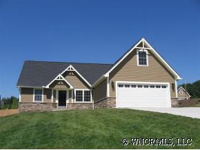 20 Regent Drive, Fletcher, NC 28732