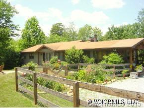 191 Persimmon Hill Rd, Columbus, NC 28722