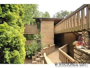 202 Live Oak Ln., Hendersonville, NC 28791