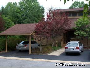 201 Willow Oak Ln, Hendersonville, NC 28791