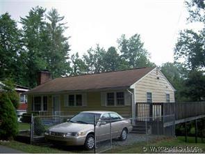 1237 Pine Spring Dr., Hendersonville, NC 28739