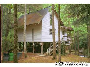 365 Bear Branch Road, Bat Cave, NC 28710