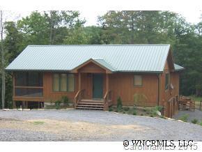 215 Fox Tower Road, Brevard, NC 28712