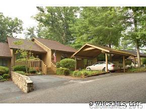 304 Water Oak Lane, Hendersonville, NC 28791