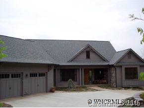 105 Crestgrove Drive, Flat Rock, NC 28731