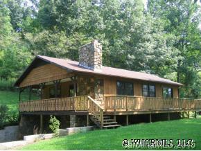 184 Crosswind Dr., Burnsville, NC 28714