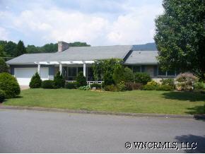 120 Lowell St., Waynesville, NC 28786