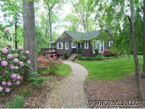 1925 Trellis Lane, Hendersonville, NC 28739