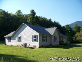 70 Lynnbrook Way, Columbus, NC 28722