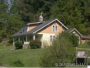 71 Persimmon Lane, Canton, NC 28716