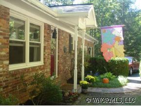 202 Allen Mountain Drive, Black Mountain, NC 28711