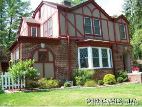 525 Buena Vista Lane, Hendersonville, NC 28791