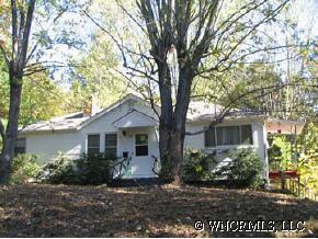 15 Carrier Street, Asheville, NC 28806