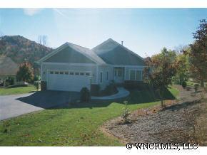 150 Holly Springs Rd, Etowah, NC 28729